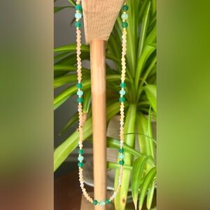 Elegant Green and Gold Beaded Necklace